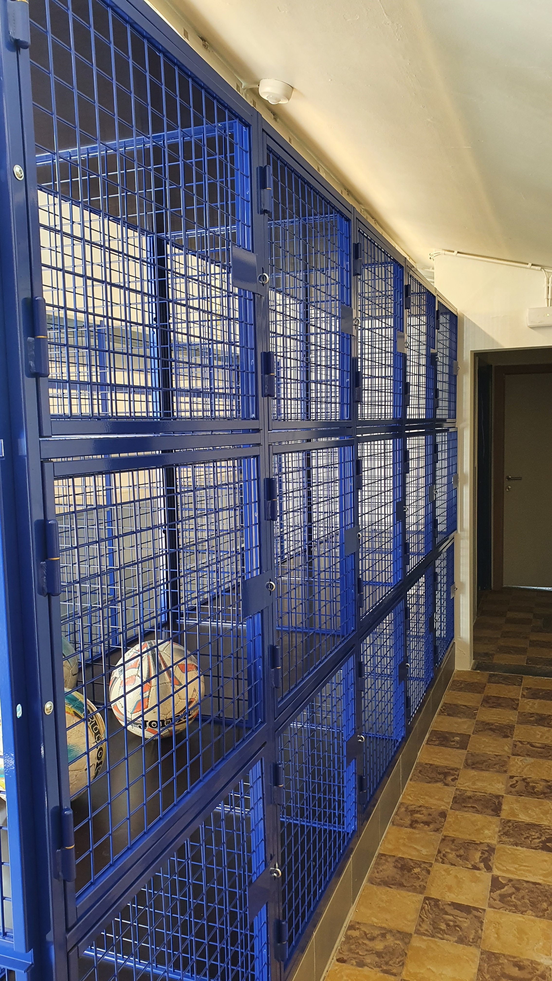 City Pirates Antwerpen Ballenlockers gaaslockers voetbal City Pirates Antwerpen Ballenlockers gaaslockers voetbal