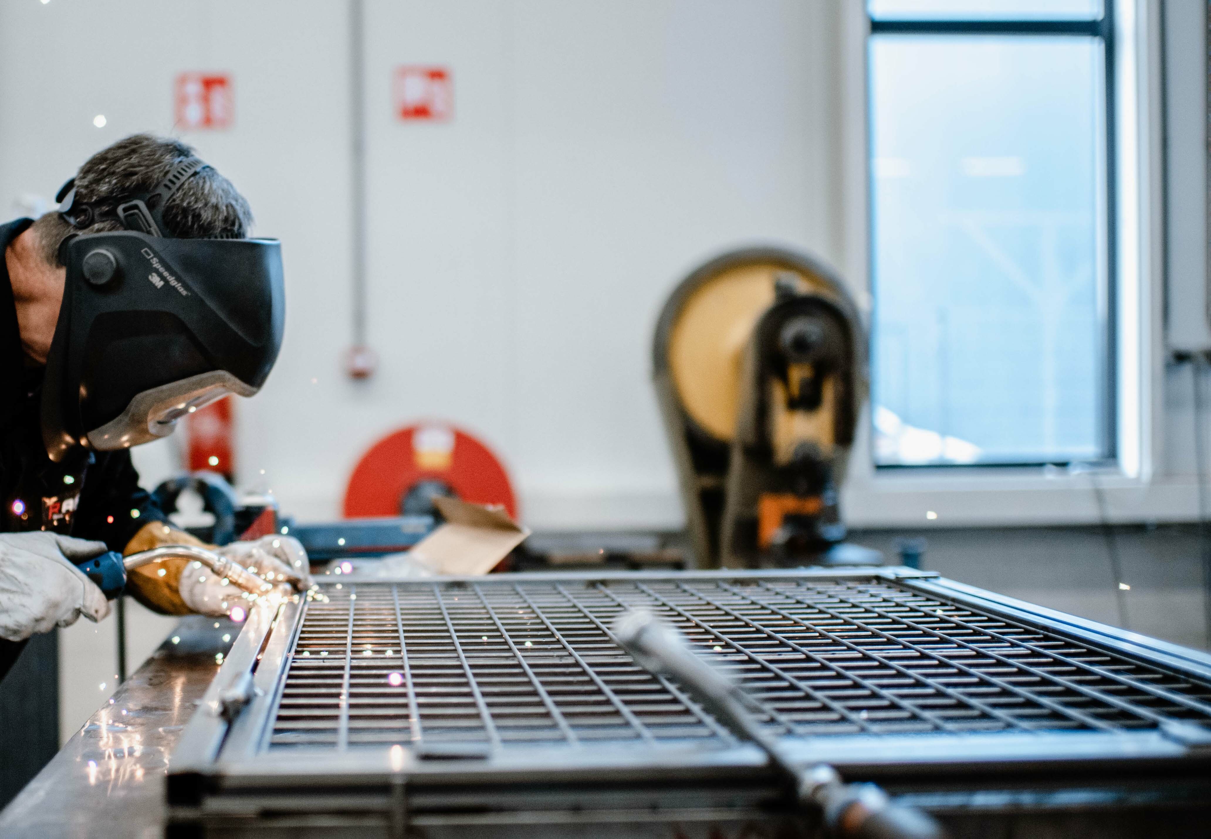 RASTERR_eigen_productie_laswerk_sterk_in_metaal